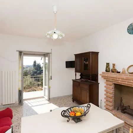 Il Mandorlo * Ficulle